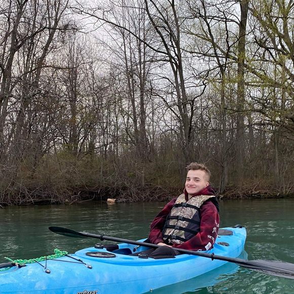 Meet your Posher, Ryan - Picture 1 of 1